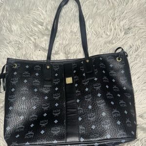 MCM Liz Shopper Tote Black, Medium